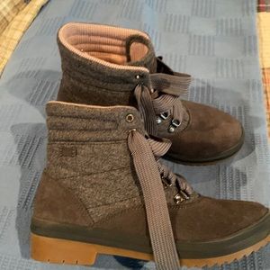 Women’s boots